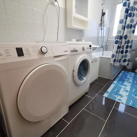 18 - Monteurwohnung Fuer 8 Personen דירה *